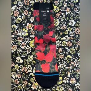 Stance Kid’s Floral Casual Socks - Black and Red Sz L 3-5.5 NEW NWT